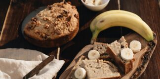 Banana bread recipe. Photo - Pexels