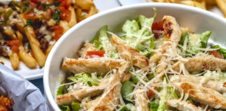 Pasta salad with chicken. Photo: Freepik