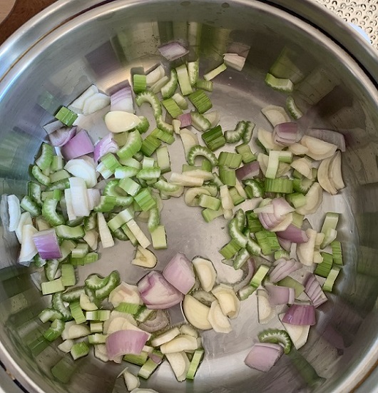 Spinach soup recipe. Photo: Andrea